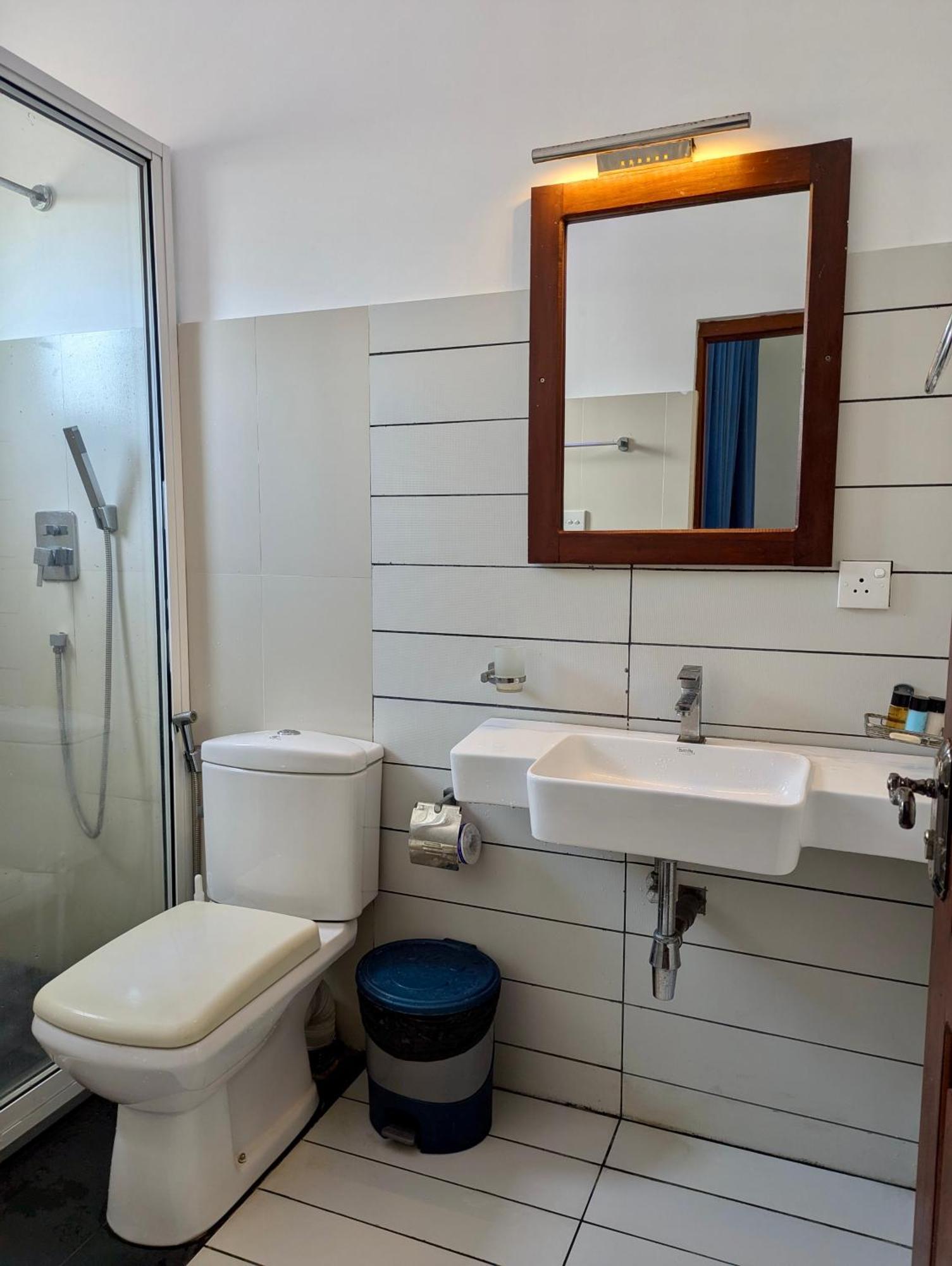 Bliss Apartment Hikkaduwa Ngoại thất bức ảnh
